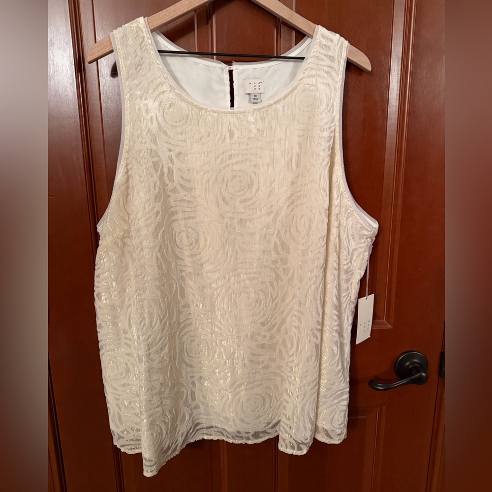 Target Cream Textured Sleeveless Blouse
